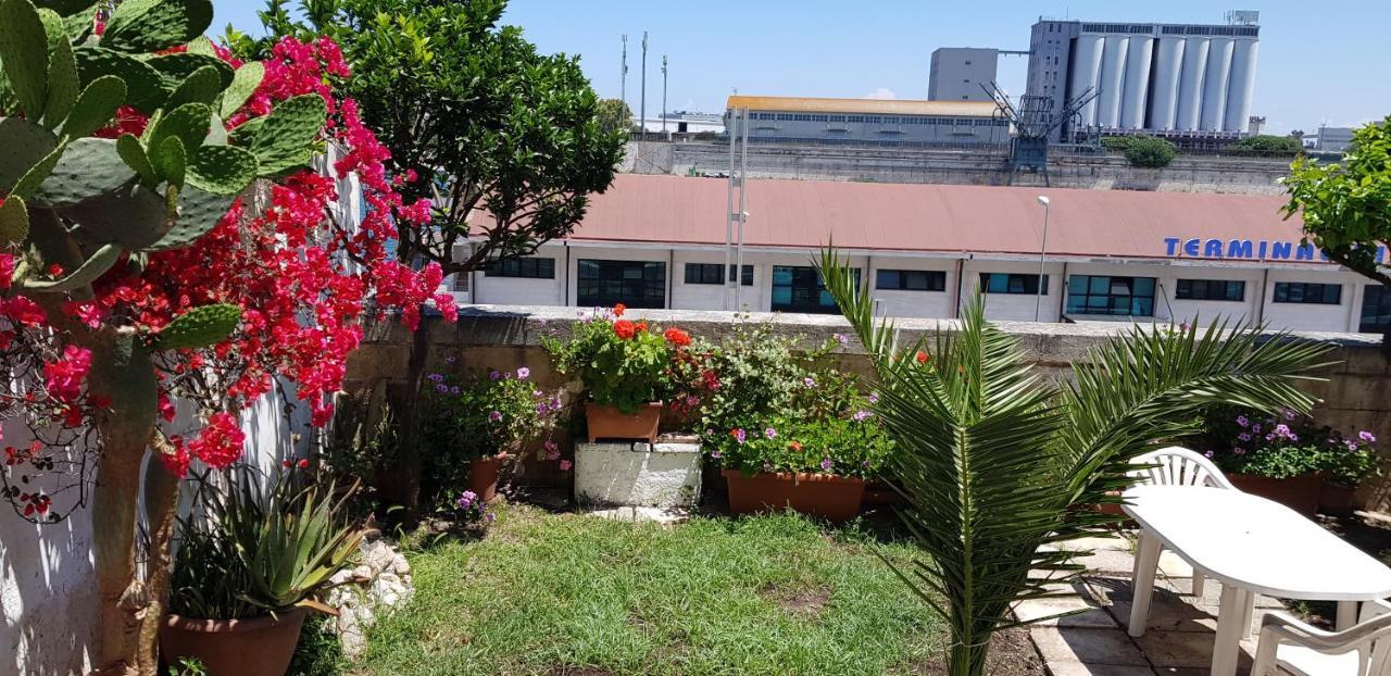 La Casa Sul Porto Leilighet Brindisi Eksteriør bilde