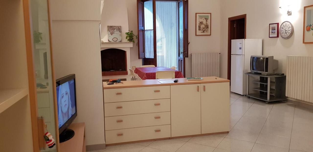 La Casa Sul Porto Leilighet Brindisi Eksteriør bilde